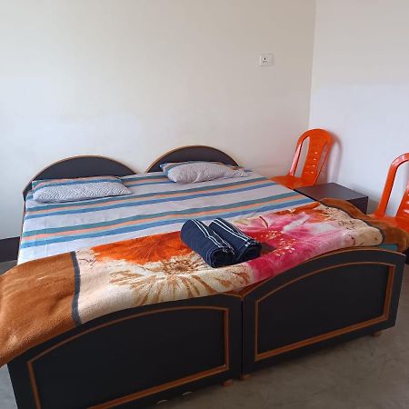 Kamla Guest House Kushinagar Extérieur photo
