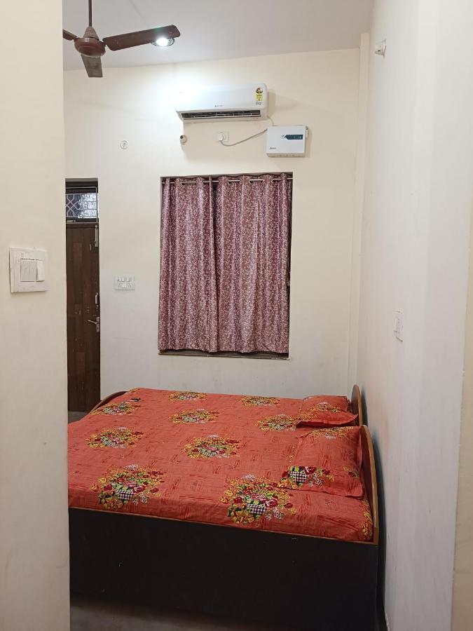 Kamla Guest House Kushinagar Extérieur photo